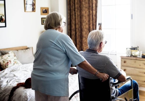 When is it Time to Consider a Care Home? A Guide from an Elderly Care Expert